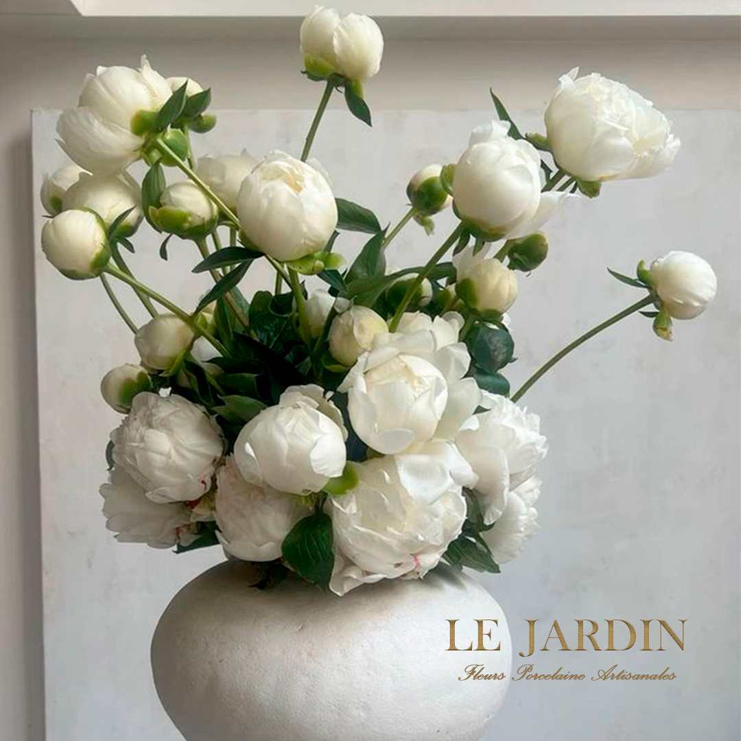 Голубая гортензия из фарфора ручная работа